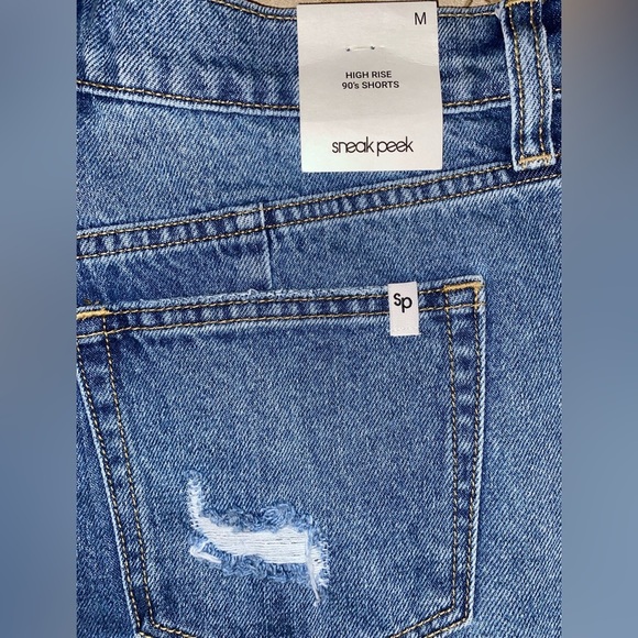NWT Sneak Peek Distressed Denim Cut-Offs in Blue size Medium - Picture 3 of 8